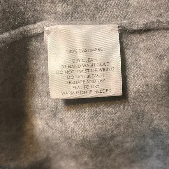 White + Warren Cashmere V Neck Sweater M Gray Side Slits Quite Luxury Minimalist - Picture 10 of 11